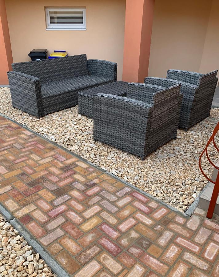 Toscana 3 ديبريتْسين المظهر الخارجي الصورة