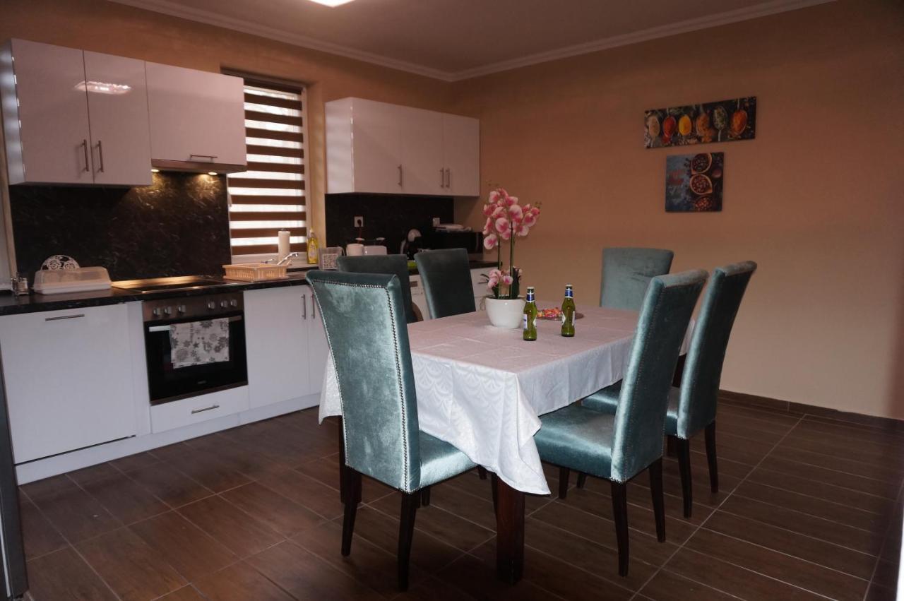 Toscana 3 ديبريتْسين المظهر الخارجي الصورة